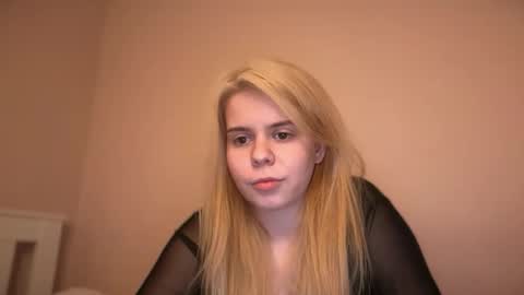 Snapshot of alexis_bloom chatting on 12-20-25, 04:52 Youaresick online show from 12-20-25, 04:52