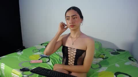 -- ALEXIS -- online show from 02-20-26, 06:26