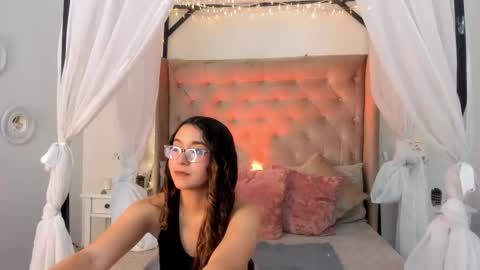 Snapshot of alexis_scott__ chatting on 05-17-26, 03:48 alexis_scott__ online show from 05-17-26, 03:48