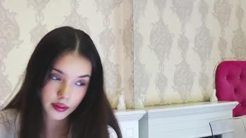 Snapshot of alexisdevine chatting on 05-27-26, 04:31 alexisdevine online show from 05-27-26, 04:31