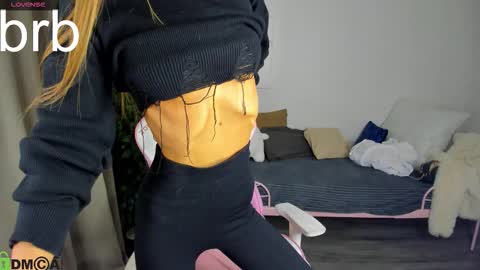 Alexis   Mon Tue Wed Thu Fri 7 GMT 0100am-0700am  online show from 09-29-25, 08:13