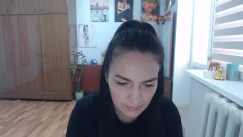 Snapshot of alexismillers chatting on 09-24-25, 09:23 AlexisMillers online show from 09-24-25, 09:23