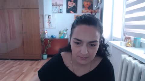 Snapshot of alexismillers chatting on 10-05-25, 10:24 AlexisMillers online show from 10-05-25, 10:24