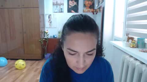 Snapshot of alexismillers chatting on 10-28-25, 08:29 AlexisMillers online show from 10-28-25, 08:29