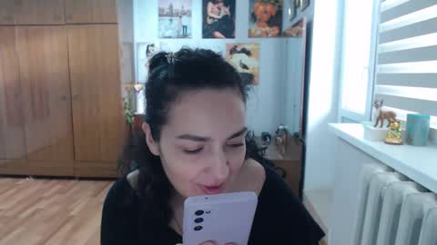 AlexisMillers online show from 12-17-25, 12:33