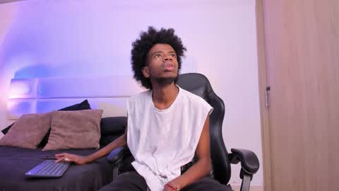 Alex Jaccob online show from 11-10-25, 01:10