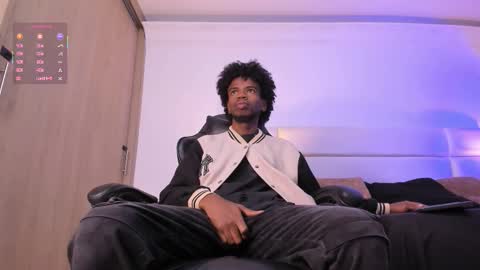 Alex Jaccob online show from 12-22-25, 01:08