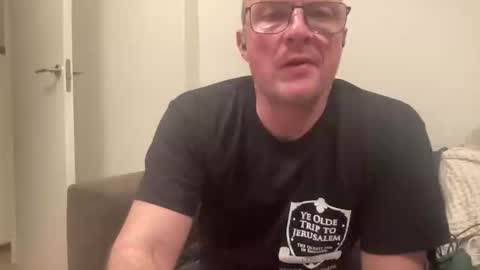 Snapshot of alexmale281 chatting on 12-02-25, 01:00 MrAM online show from 12-02-25, 01:00