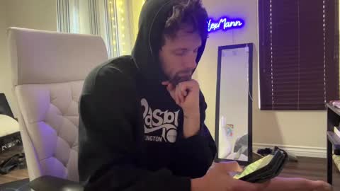 Alex Mann online show from 09-29-25, 02:44