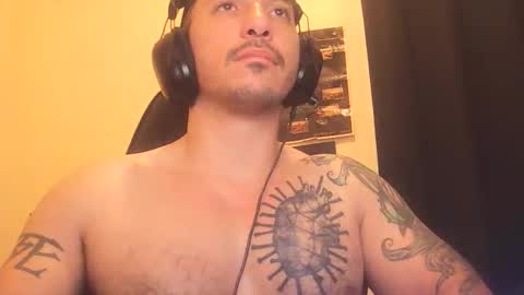 Snapshot of alexopenmind21 chatting on 10-26-25, 01:39 Alexxx online show from 10-26-25, 01:39