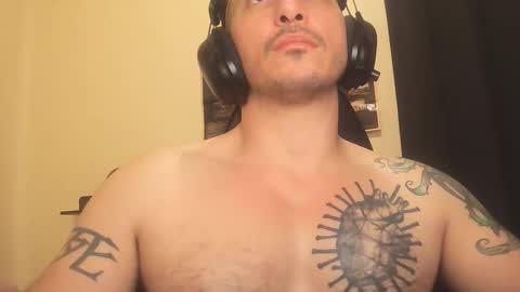 Snapshot of alexopenmind21 chatting on 10-31-25, 04:02 Alexxx online show from 10-31-25, 04:02