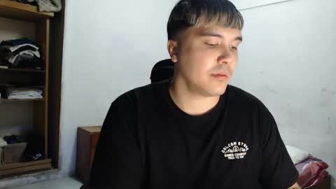 Snapshot of alexriversx chatting on 04-22-26, 07:04 Alexander online show from 04-22-26, 07:04