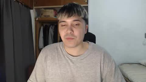 Snapshot of alexriversx chatting on 05-02-26, 06:02 Alexander online show from 05-02-26, 06:02