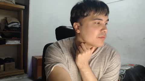 Snapshot of alexriversx chatting on 05-03-26, 05:30 Alexander online show from 05-03-26, 05:30