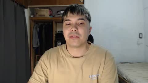 Snapshot of alexriversx chatting on 05-13-26, 02:36 Alexander online show from 05-13-26, 02:36
