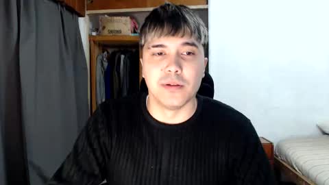 Snapshot of alexriversx chatting on 05-24-26, 03:17 Alexander online show from 05-24-26, 03:17