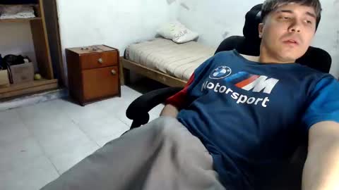 Snapshot of alexriversx chatting on 05-28-26, 03:20 Alexander online show from 05-28-26, 03:20