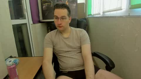 Snapshot of alexs9xtime chatting on 05-17-26, 01:18 alexs9xtime online show from 05-17-26, 01:18
