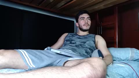 Snapshot of alexsb1998 chatting on 09-09-25, 05:34 alexsb1998 online show from 09-09-25, 05:34