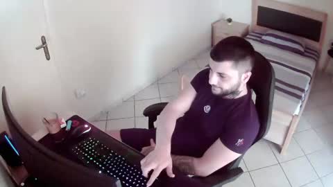 alexthepro00 online show from 06-17-26, 04:52