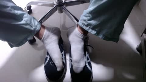 Snapshot of alextwunkk chatting on 02-07-25, 11:13 Alex online show from 02-07-25, 11:13