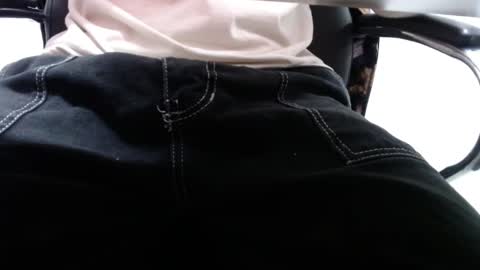 Snapshot of alextwunkk chatting on 02-15-25, 09:59 Alex online show from 02-15-25, 09:59