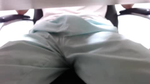 Snapshot of alextwunkk chatting on 03-08-25, 08:44 Alex online show from 03-08-25, 08:44