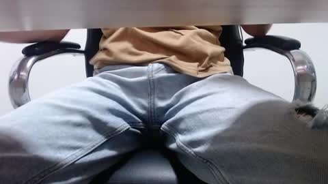 Snapshot of alextwunkk chatting on 03-09-25, 08:51 Alex online show from 03-09-25, 08:51