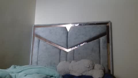 alex y luisa online show from 02-08-26, 03:48