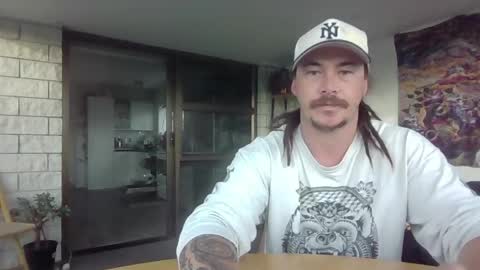 Alex online show from 04-18-26, 04:38