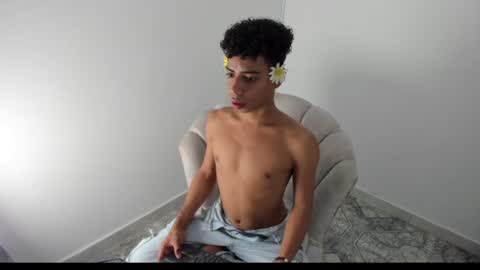 Snapshot of alexx_cum18 chatting on 06-22-26, 01:52 alexx_cum18 online show from 06-22-26, 01:52