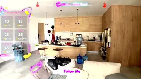 Snapshot of alexx_loraxx chatting on 09-20-25, 05:36 Ivan Drago online show from 09-20-25, 05:36