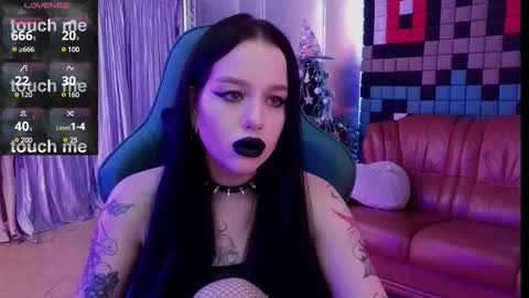 Snapshot of alexx_succubus chatting on 12-19-24, 12:56 Alexx Succubus online show from 12-19-24, 12:56