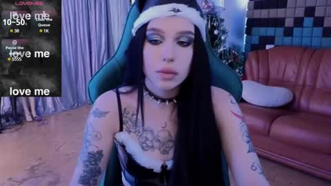 Snapshot of alexx_succubus chatting on 12-24-24, 05:49 Alexx Succubus online show from 12-24-24, 05:49