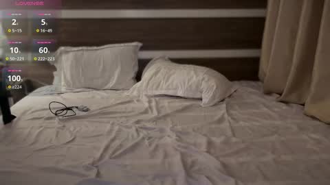 Snapshot of alexxday chatting on 10-17-25, 03:14 Alexa online show from 10-17-25, 03:14