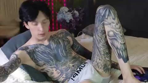 Snapshot of alexxone_ chatting on 06-14-26, 12:51 Alex online show from 06-14-26, 12:51