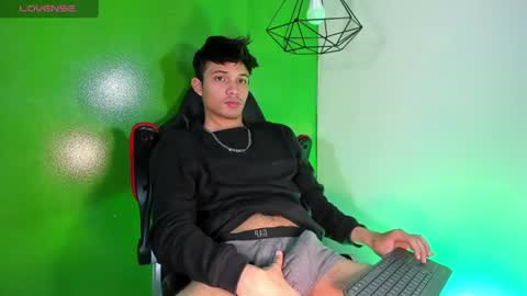 Alex online show from 07-16-26, 12:33