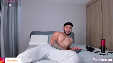 Snapshot of alexxxmachine chatting on 09-09-25, 10:09 Alex freelance model instagram alex b229 online show from 09-09-25, 10:09