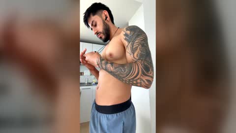 Alex   freelance model  instagram alex b229 online show from 01-17-26, 03:17