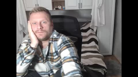 Snapshot of alexyno2020 chatting on 11-28-25, 03:47 alexyno2022 ONLYFANS online show from 11-28-25, 03:47