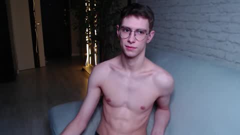 Alfie online show from 11-18-25, 04:28