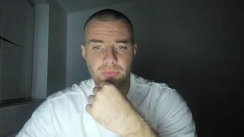 Snapshot of alfiesolomons87 chatting on 12-18-24, 08:14 alfiesolomons87 online show from 12-18-24, 08:14