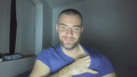 Snapshot of alfiesolomons87 chatting on 01-04-25, 08:27 alfiesolomons87 online show from 01-04-25, 08:27