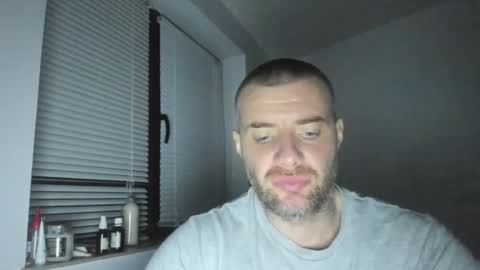 Snapshot of alfiesolomons87 chatting on 02-06-25, 08:45 alfiesolomons87 online show from 02-06-25, 08:45