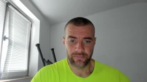 Snapshot of alfiesolomons87 chatting on 10-14-25, 07:53 alfiesolomons87 online show from 10-14-25, 07:53