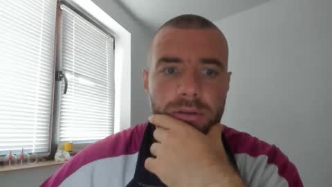 Snapshot of alfiesolomons87 chatting on 10-22-25, 10:15 alfiesolomons87 online show from 10-22-25, 10:15