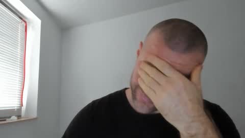 Snapshot of alfiesolomons87 chatting on 11-12-25, 08:15 alfiesolomons87 online show from 11-12-25, 08:15