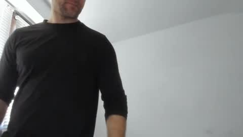 Snapshot of alfiesolomons87 chatting on 11-13-25, 09:30 alfiesolomons87 online show from 11-13-25, 09:30