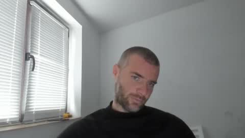 Snapshot of alfiesolomons87 chatting on 11-19-25, 11:21 alfiesolomons87 online show from 11-19-25, 11:21