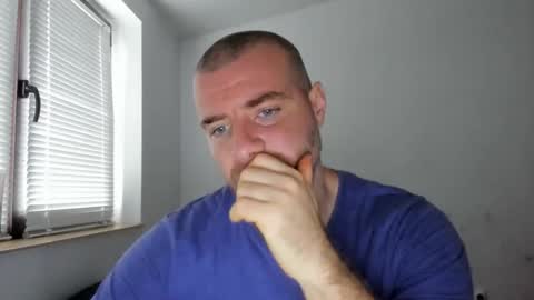 Snapshot of alfiesolomons87 chatting on 11-22-25, 09:30 alfiesolomons87 online show from 11-22-25, 09:30